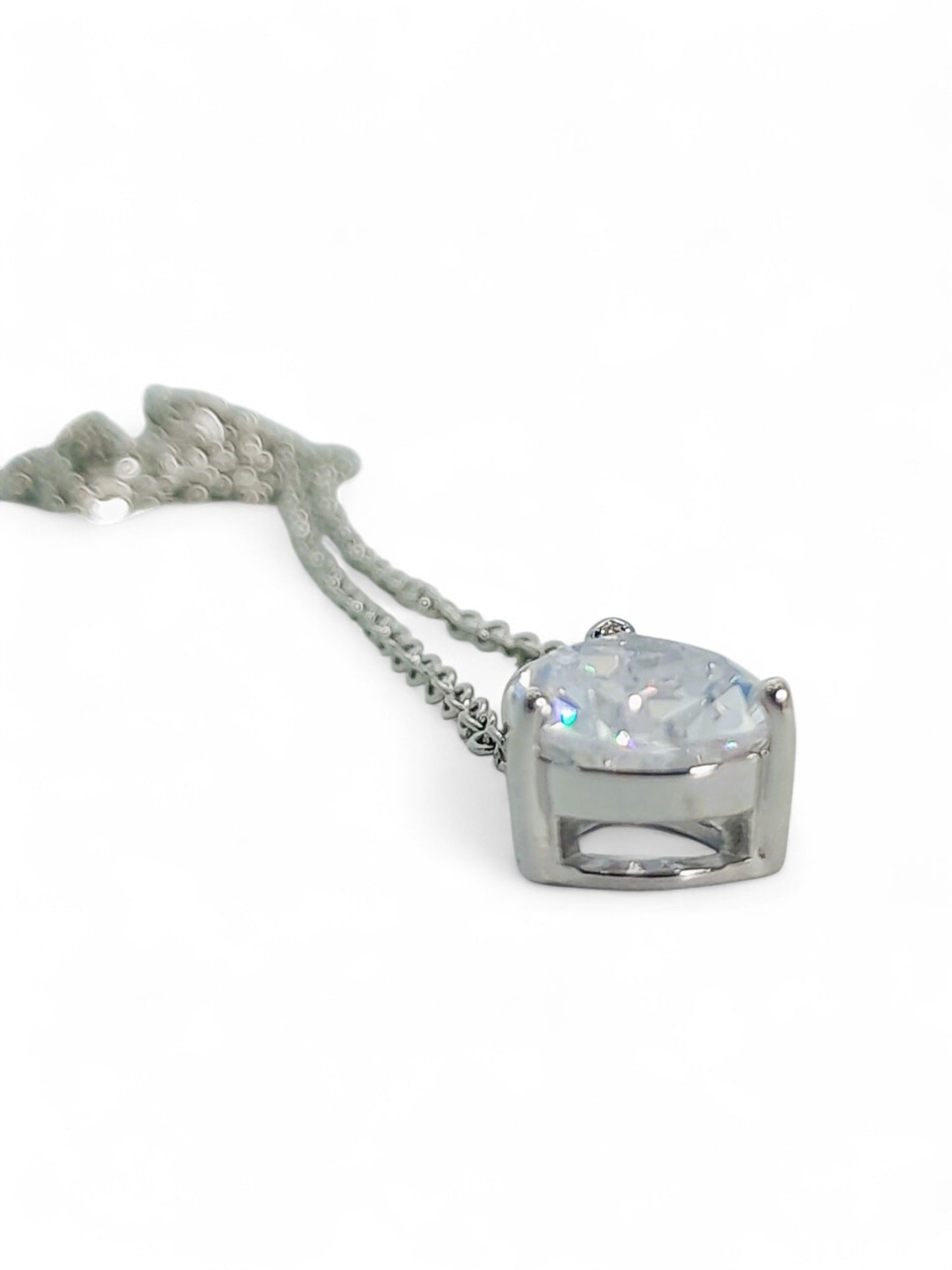Collar Gota corte diamante