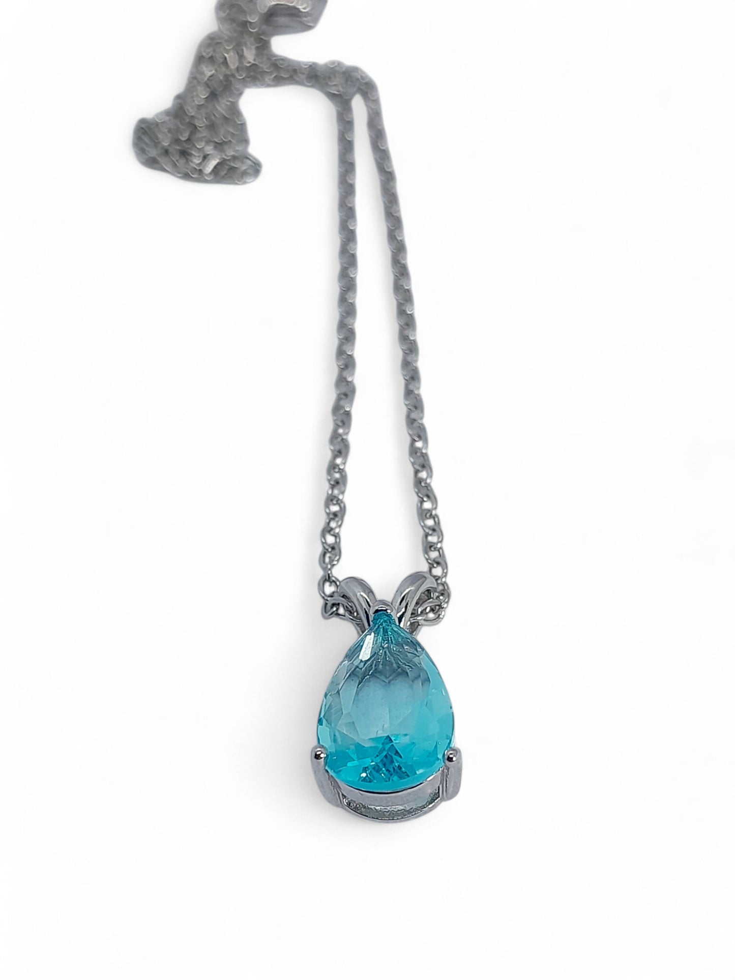 Collar Gota aguamarina