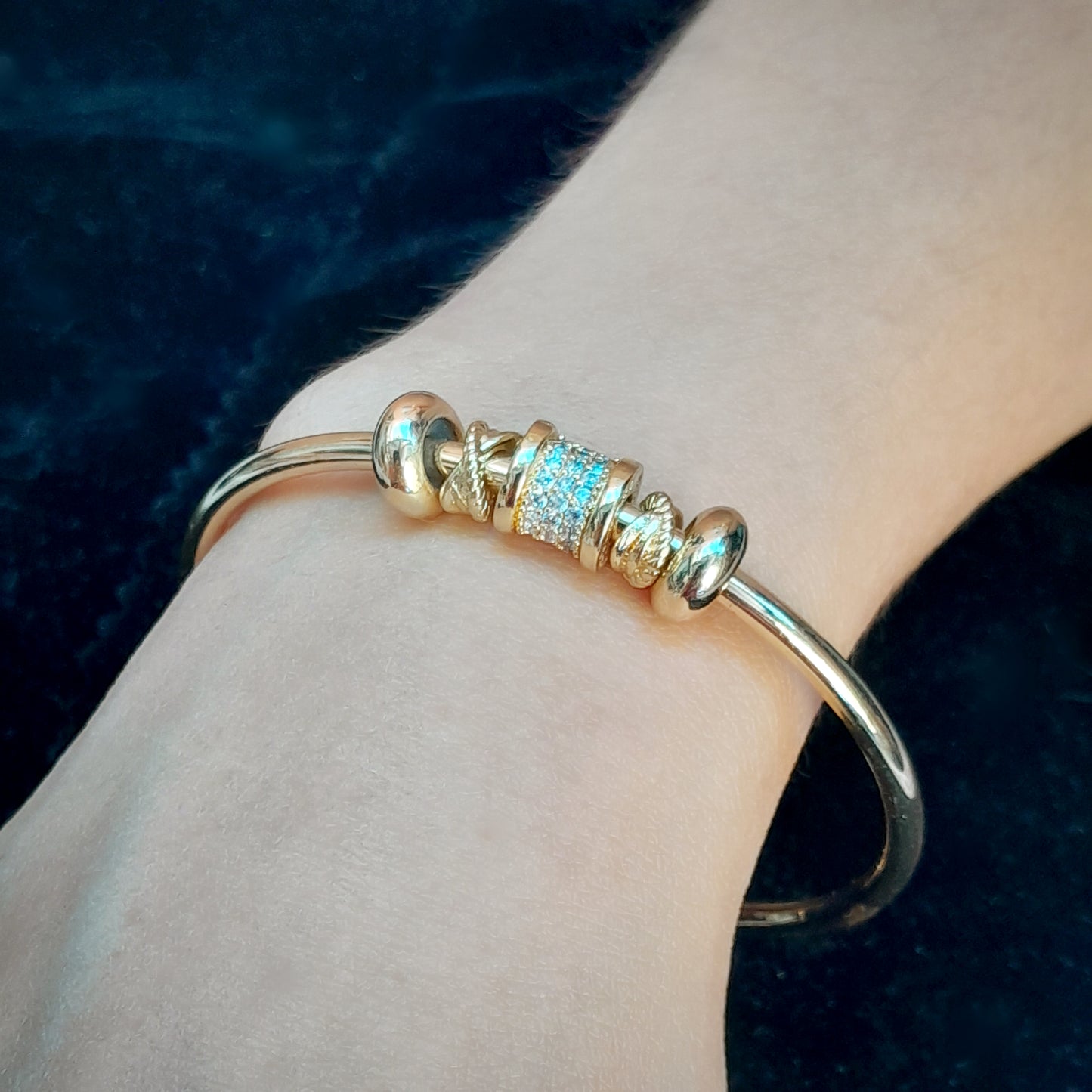 Pulsera Esclva con cuentas